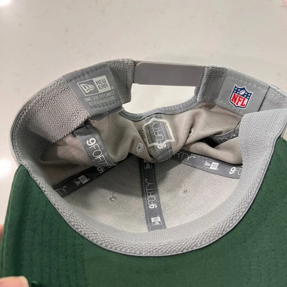 New Era 9FORTY Green Bay Packers NFL Snapback Hat Grey Green Heathered Cap